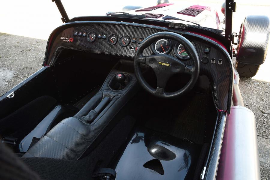 Торпедо Caterham Seven 420 R 2015 года  (UK) (фото 8 из 34)